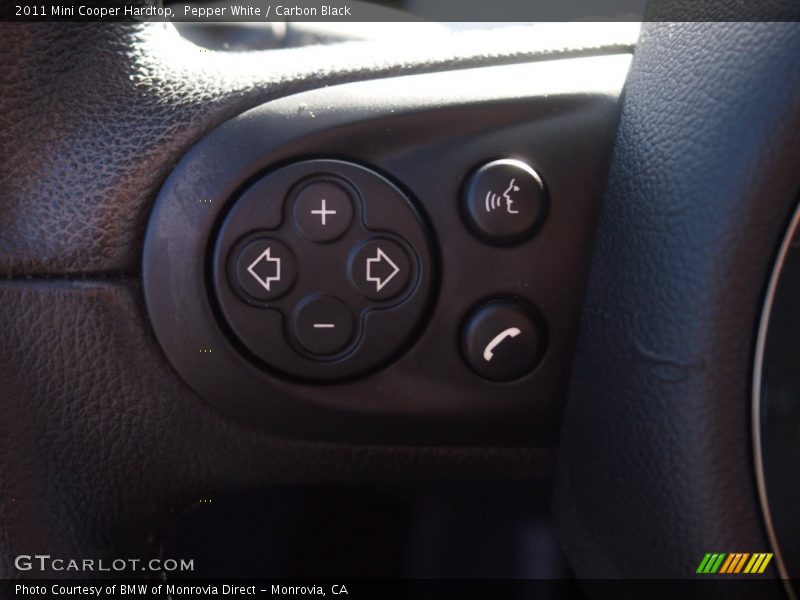 Pepper White / Carbon Black 2011 Mini Cooper Hardtop