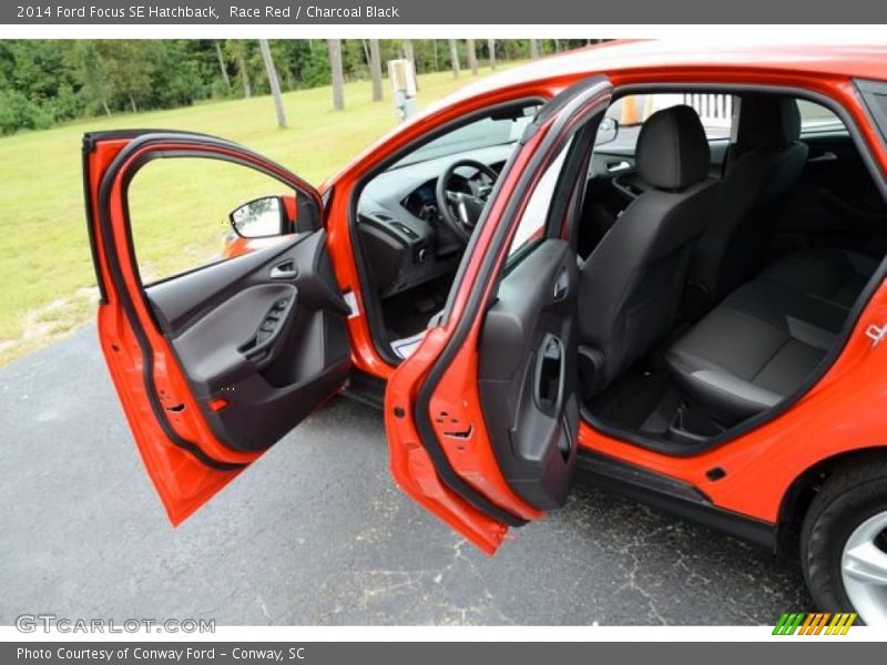 Race Red / Charcoal Black 2014 Ford Focus SE Hatchback