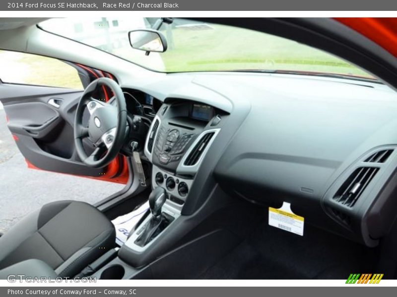 Race Red / Charcoal Black 2014 Ford Focus SE Hatchback