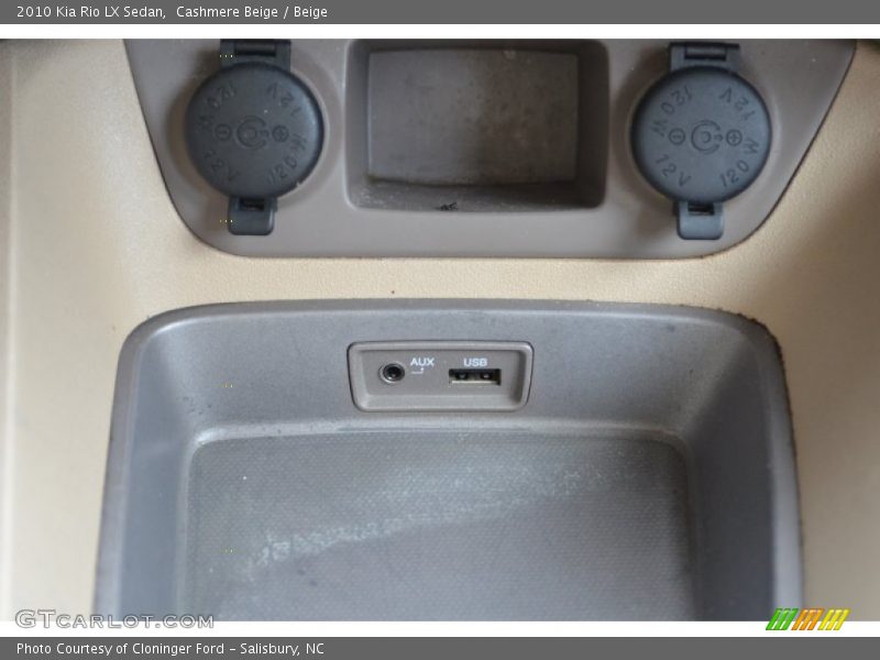 Cashmere Beige / Beige 2010 Kia Rio LX Sedan