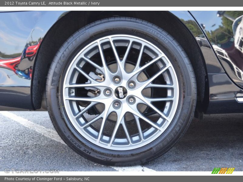 Attitude Black Metallic / Ivory 2012 Toyota Camry LE