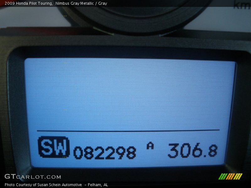 Nimbus Gray Metallic / Gray 2009 Honda Pilot Touring