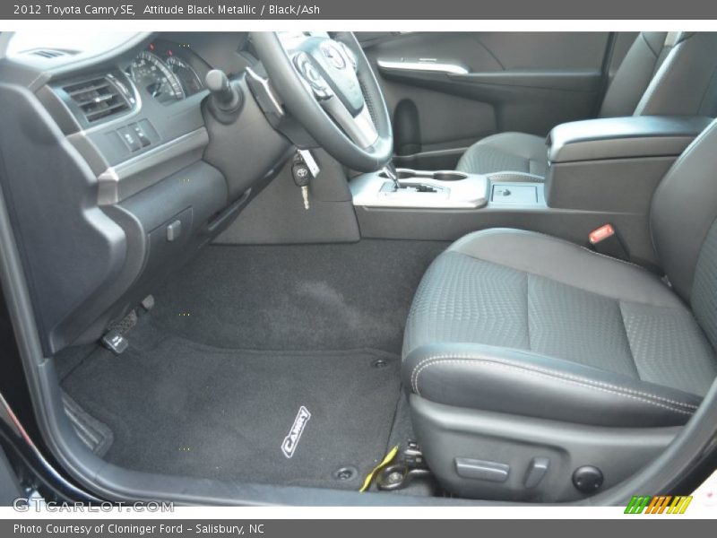Attitude Black Metallic / Black/Ash 2012 Toyota Camry SE