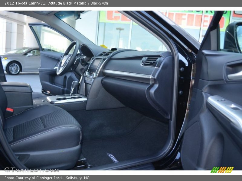 Attitude Black Metallic / Black/Ash 2012 Toyota Camry SE
