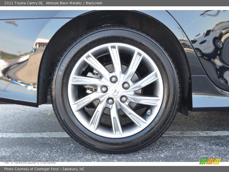 Attitude Black Metallic / Black/Ash 2012 Toyota Camry SE