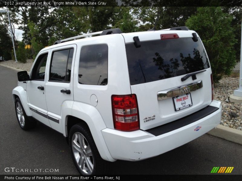 Bright White / Dark Slate Gray 2012 Jeep Liberty Jet 4x4