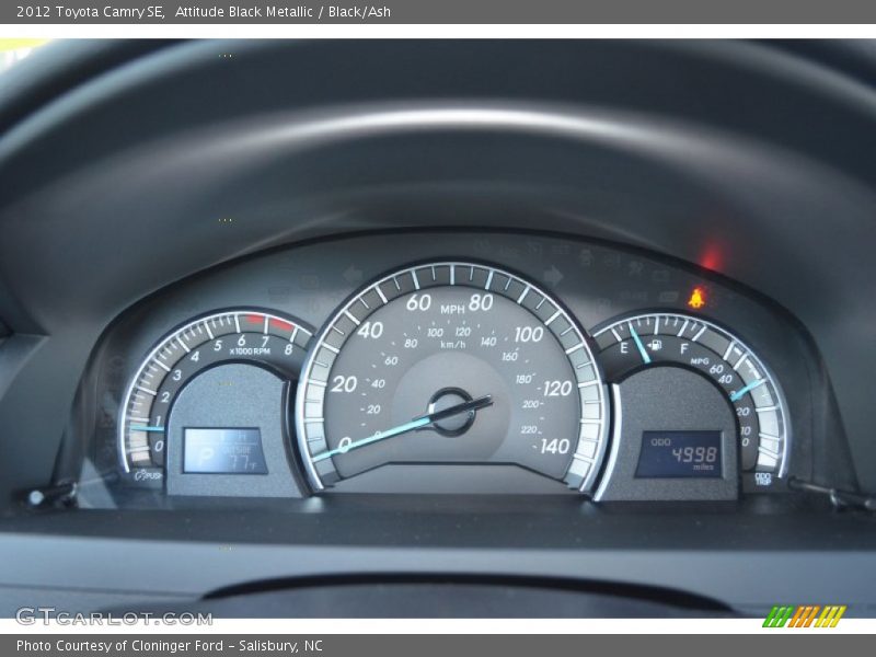 Attitude Black Metallic / Black/Ash 2012 Toyota Camry SE