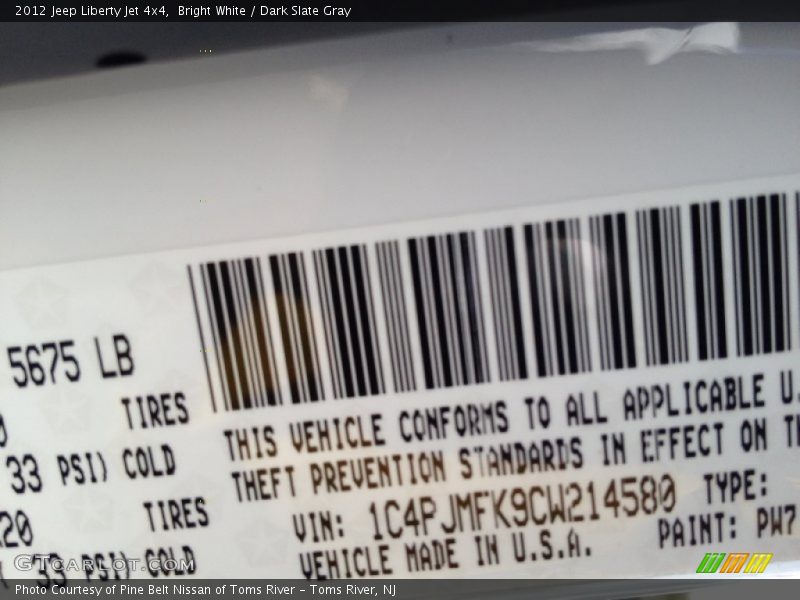 Bright White / Dark Slate Gray 2012 Jeep Liberty Jet 4x4