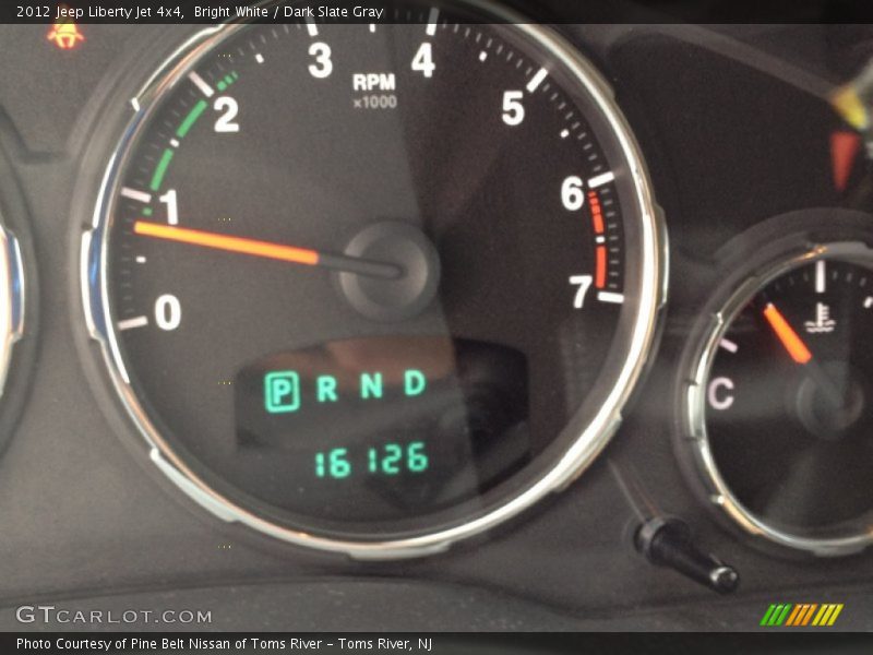 Bright White / Dark Slate Gray 2012 Jeep Liberty Jet 4x4