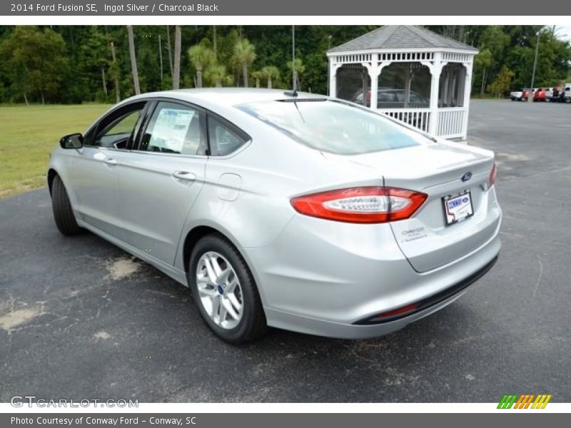 Ingot Silver / Charcoal Black 2014 Ford Fusion SE