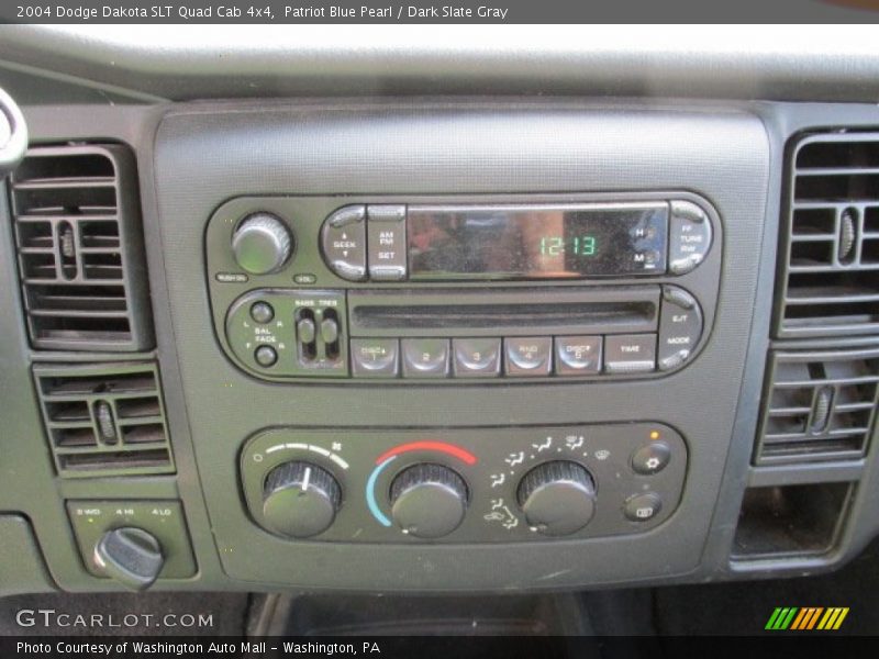 Patriot Blue Pearl / Dark Slate Gray 2004 Dodge Dakota SLT Quad Cab 4x4