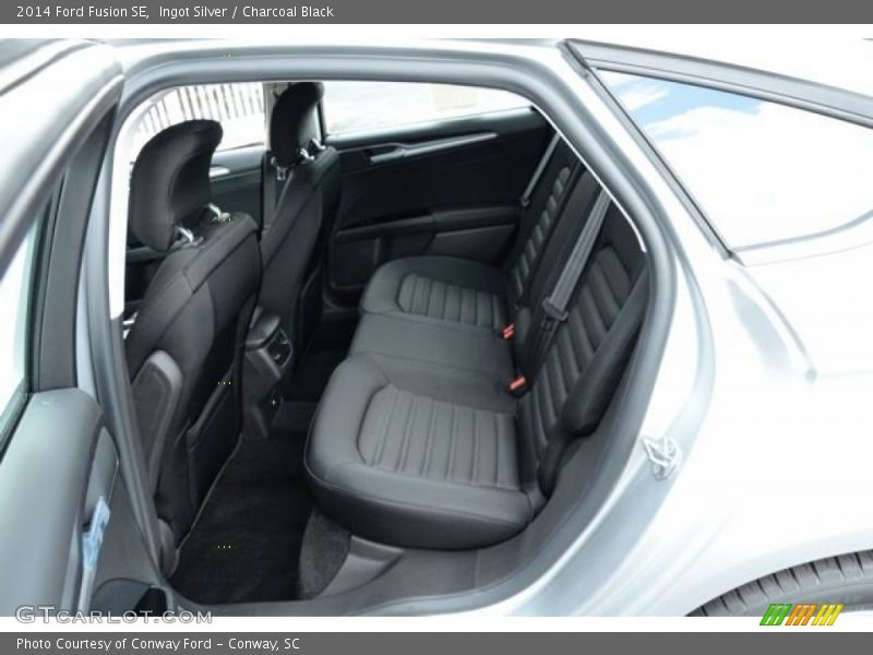 Ingot Silver / Charcoal Black 2014 Ford Fusion SE