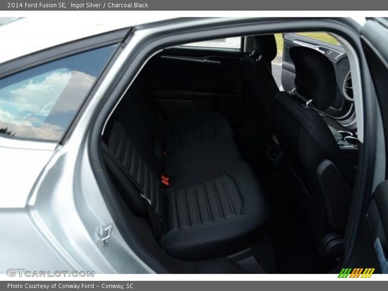 Ingot Silver / Charcoal Black 2014 Ford Fusion SE