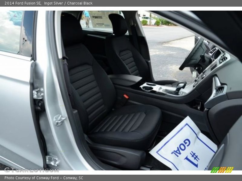 Ingot Silver / Charcoal Black 2014 Ford Fusion SE