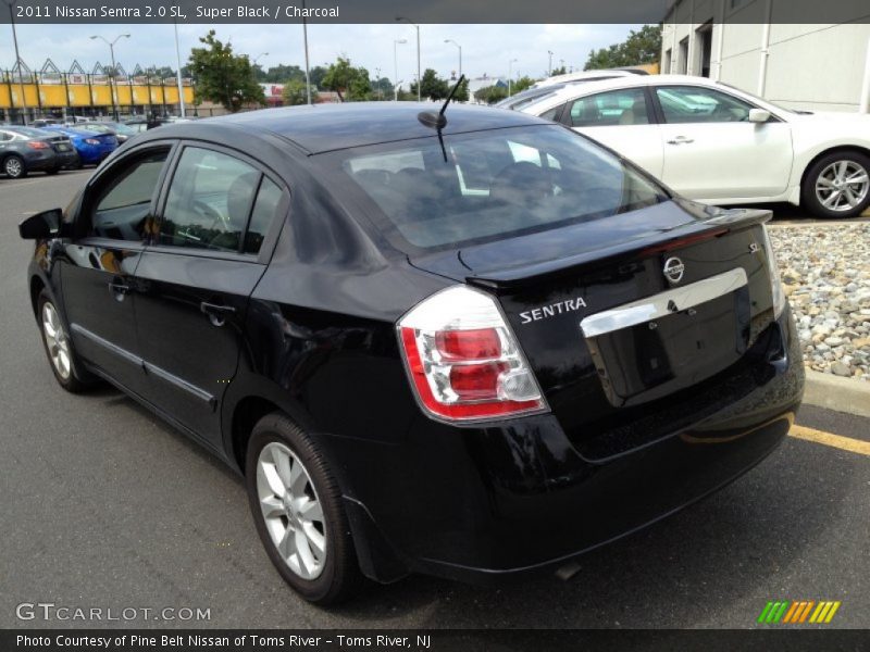 Super Black / Charcoal 2011 Nissan Sentra 2.0 SL