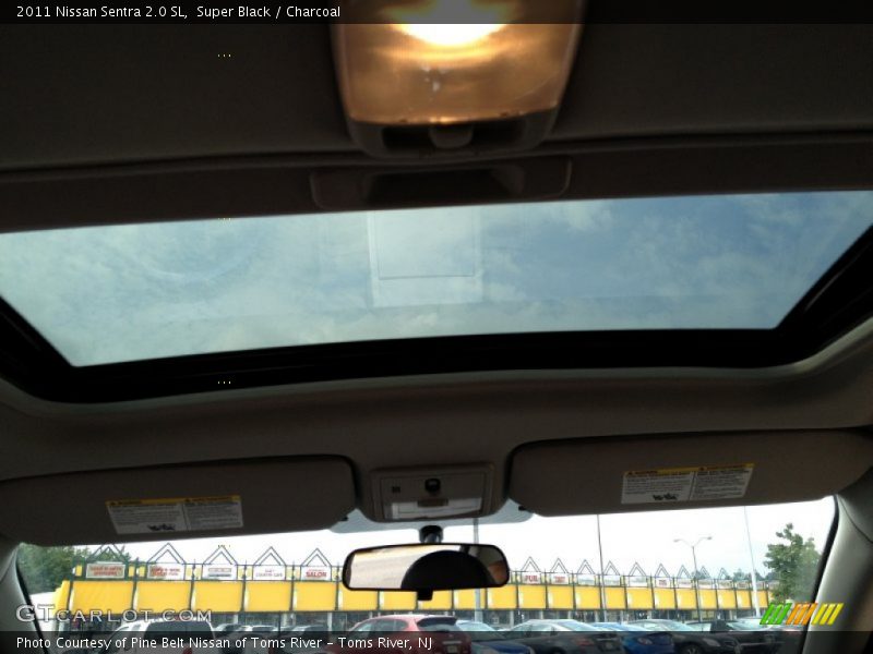 Super Black / Charcoal 2011 Nissan Sentra 2.0 SL