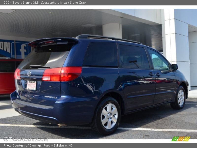 Stratosphere Mica / Stone Gray 2004 Toyota Sienna XLE