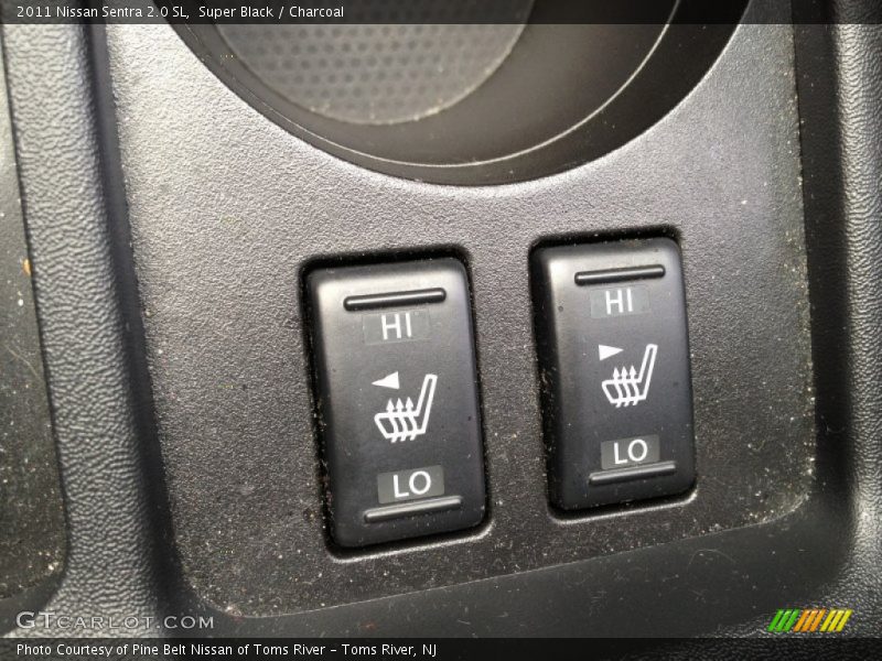 Super Black / Charcoal 2011 Nissan Sentra 2.0 SL