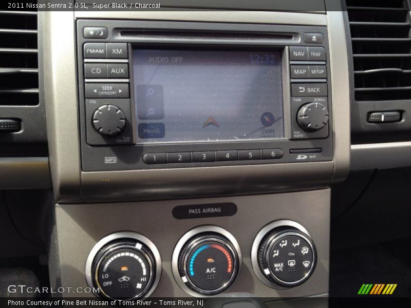 Super Black / Charcoal 2011 Nissan Sentra 2.0 SL