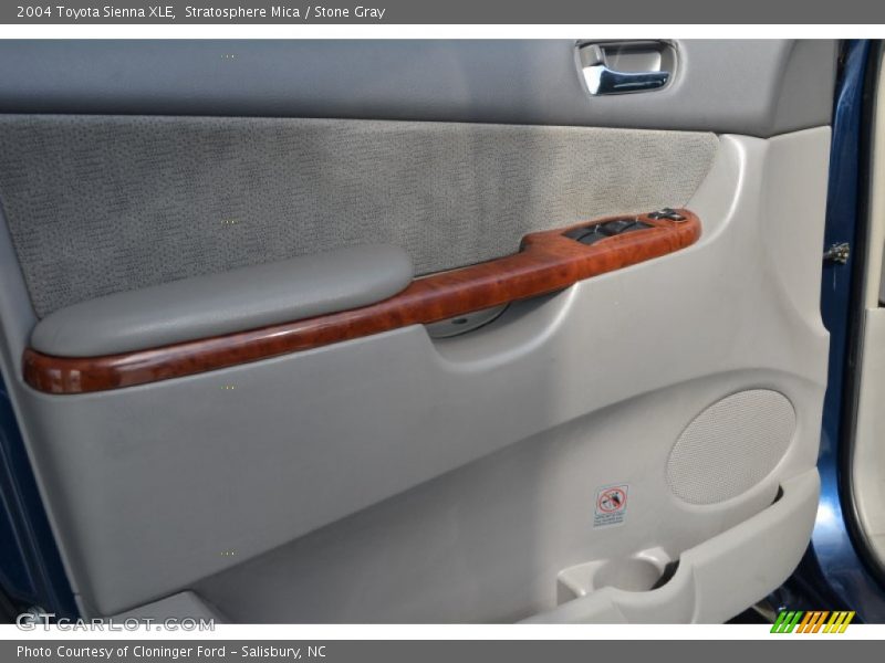 Stratosphere Mica / Stone Gray 2004 Toyota Sienna XLE