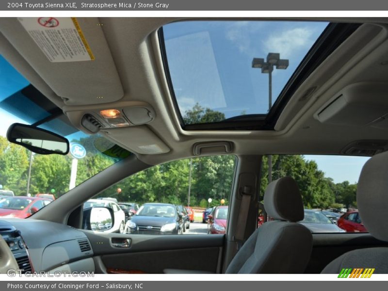 Stratosphere Mica / Stone Gray 2004 Toyota Sienna XLE