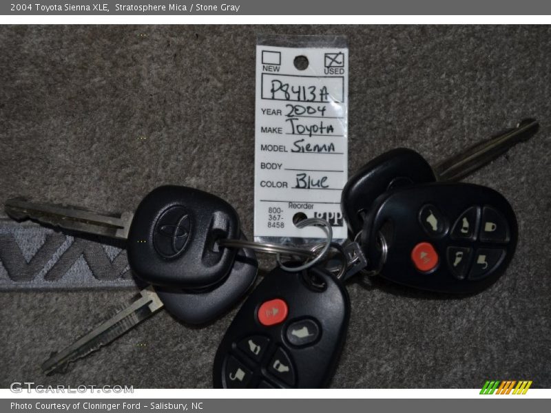 Stratosphere Mica / Stone Gray 2004 Toyota Sienna XLE