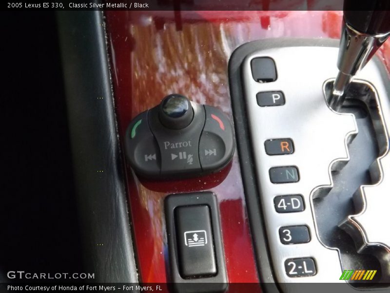 Classic Silver Metallic / Black 2005 Lexus ES 330