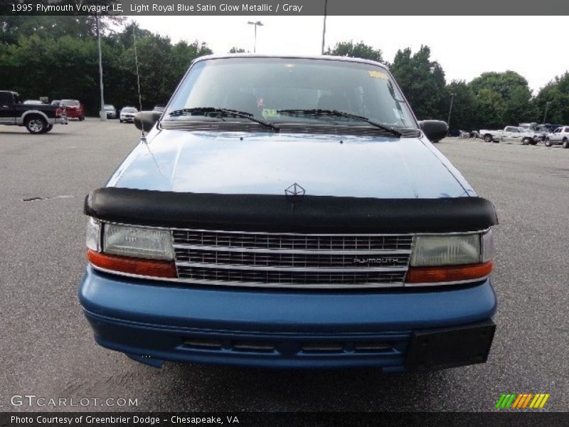 Light Royal Blue Satin Glow Metallic / Gray 1995 Plymouth Voyager LE