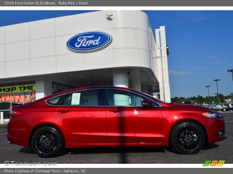 Ruby Red / Dune 2014 Ford Fusion SE EcoBoost