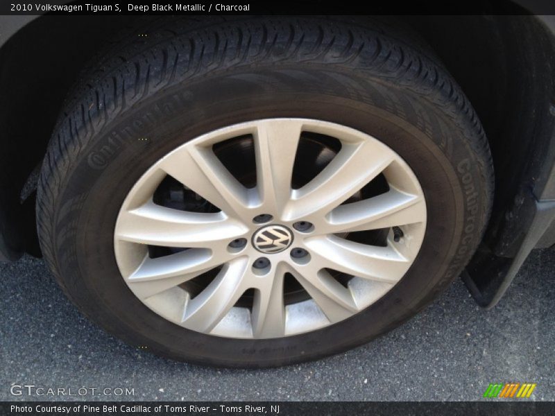 Deep Black Metallic / Charcoal 2010 Volkswagen Tiguan S