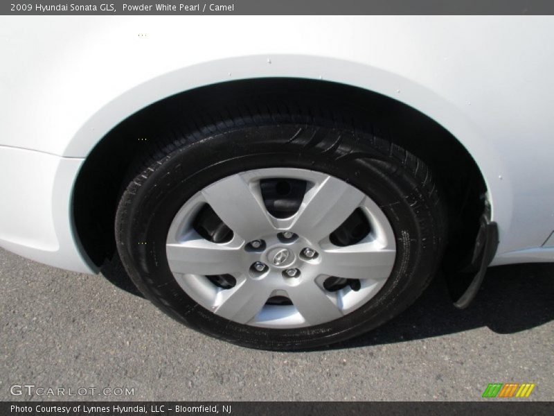 Powder White Pearl / Camel 2009 Hyundai Sonata GLS