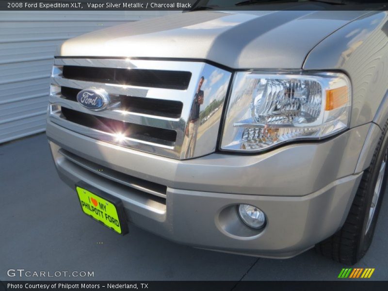 Vapor Silver Metallic / Charcoal Black 2008 Ford Expedition XLT
