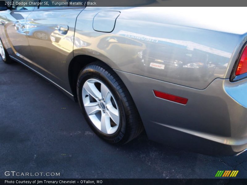 Tungsten Metallic / Black 2012 Dodge Charger SE