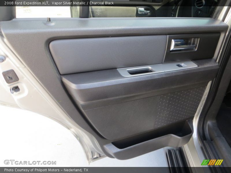 Vapor Silver Metallic / Charcoal Black 2008 Ford Expedition XLT