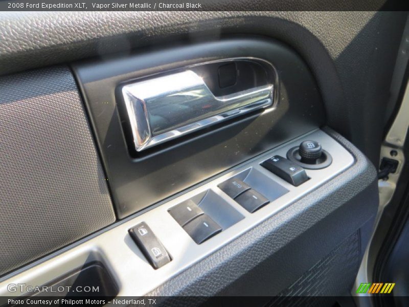 Vapor Silver Metallic / Charcoal Black 2008 Ford Expedition XLT