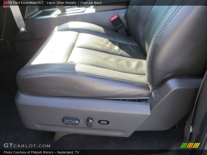 Vapor Silver Metallic / Charcoal Black 2008 Ford Expedition XLT
