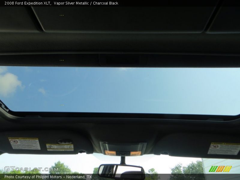 Vapor Silver Metallic / Charcoal Black 2008 Ford Expedition XLT