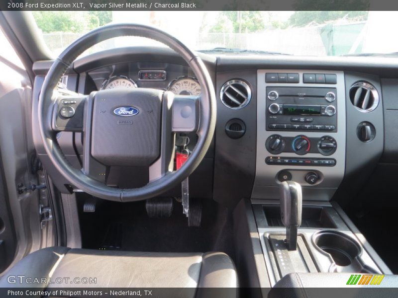 Vapor Silver Metallic / Charcoal Black 2008 Ford Expedition XLT