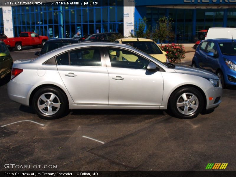 Silver Ice Metallic / Jet Black 2012 Chevrolet Cruze LT