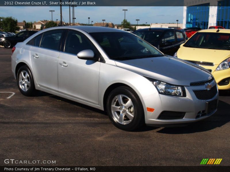 Silver Ice Metallic / Jet Black 2012 Chevrolet Cruze LT