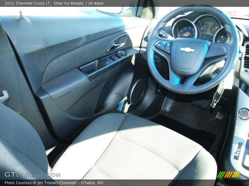 Silver Ice Metallic / Jet Black 2012 Chevrolet Cruze LT