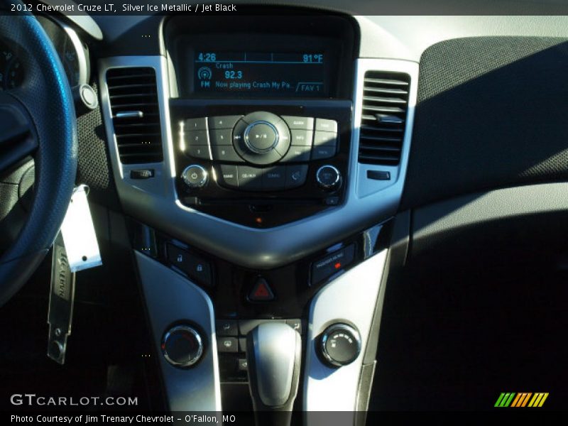 Silver Ice Metallic / Jet Black 2012 Chevrolet Cruze LT