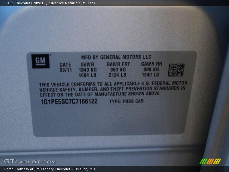 Silver Ice Metallic / Jet Black 2012 Chevrolet Cruze LT