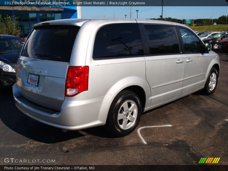 Bright Silver Metallic / Black/Light Graystone 2011 Dodge Grand Caravan Mainstreet