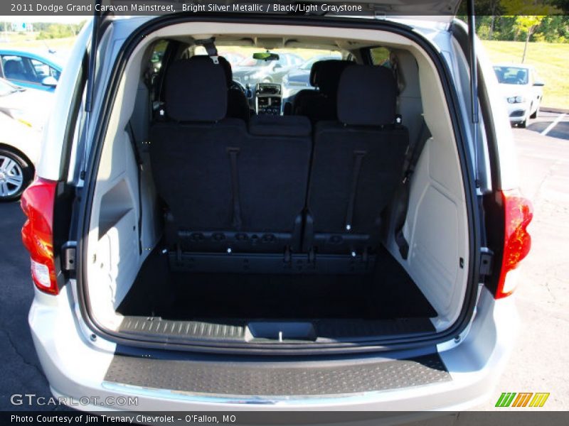 Bright Silver Metallic / Black/Light Graystone 2011 Dodge Grand Caravan Mainstreet