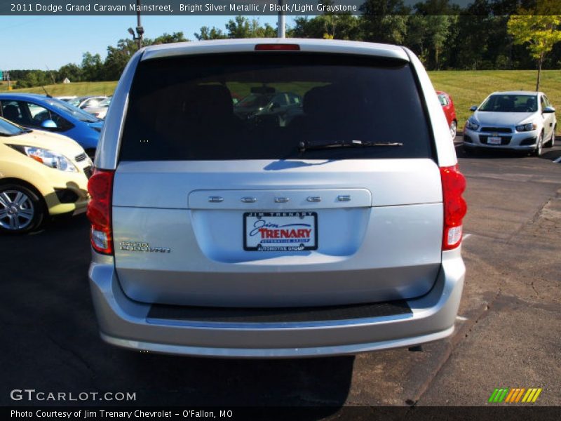Bright Silver Metallic / Black/Light Graystone 2011 Dodge Grand Caravan Mainstreet