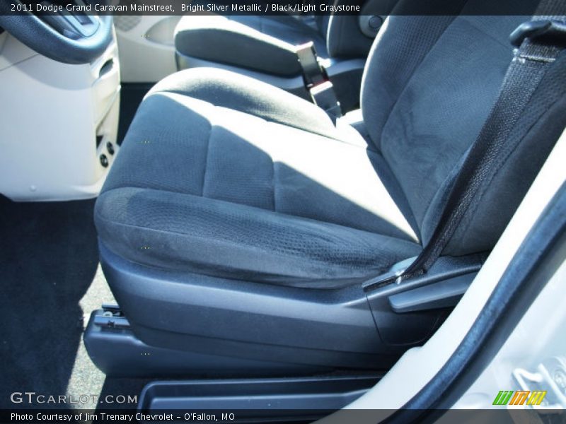 Bright Silver Metallic / Black/Light Graystone 2011 Dodge Grand Caravan Mainstreet