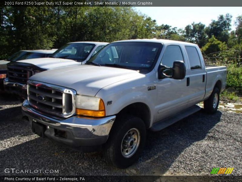 Silver Metallic / Medium Graphite 2001 Ford F250 Super Duty XLT Super Crew 4x4