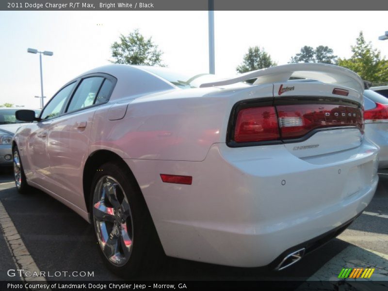 Bright White / Black 2011 Dodge Charger R/T Max