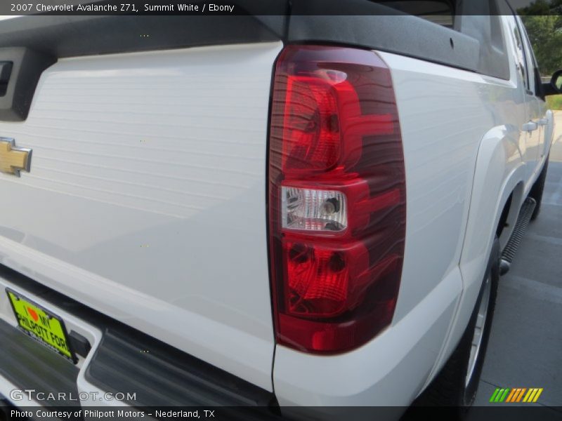 Summit White / Ebony 2007 Chevrolet Avalanche Z71